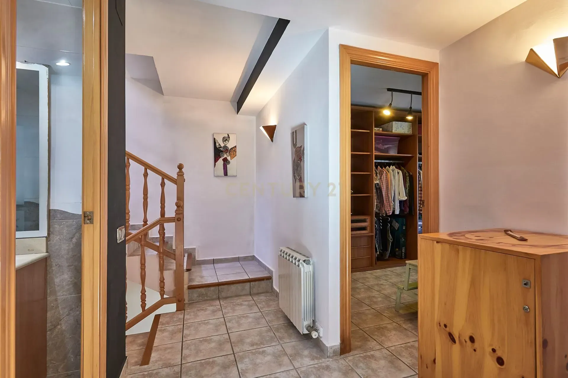 House à Torrelles de Llobregat, Barcelona, Espagne 4 chambres, 258 m2 No. 167080