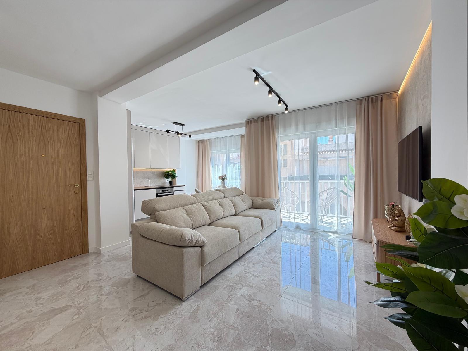Apartment in Torrevieja, Alicante, Spain 3 bedrooms, 92 sq.m. No. 164244