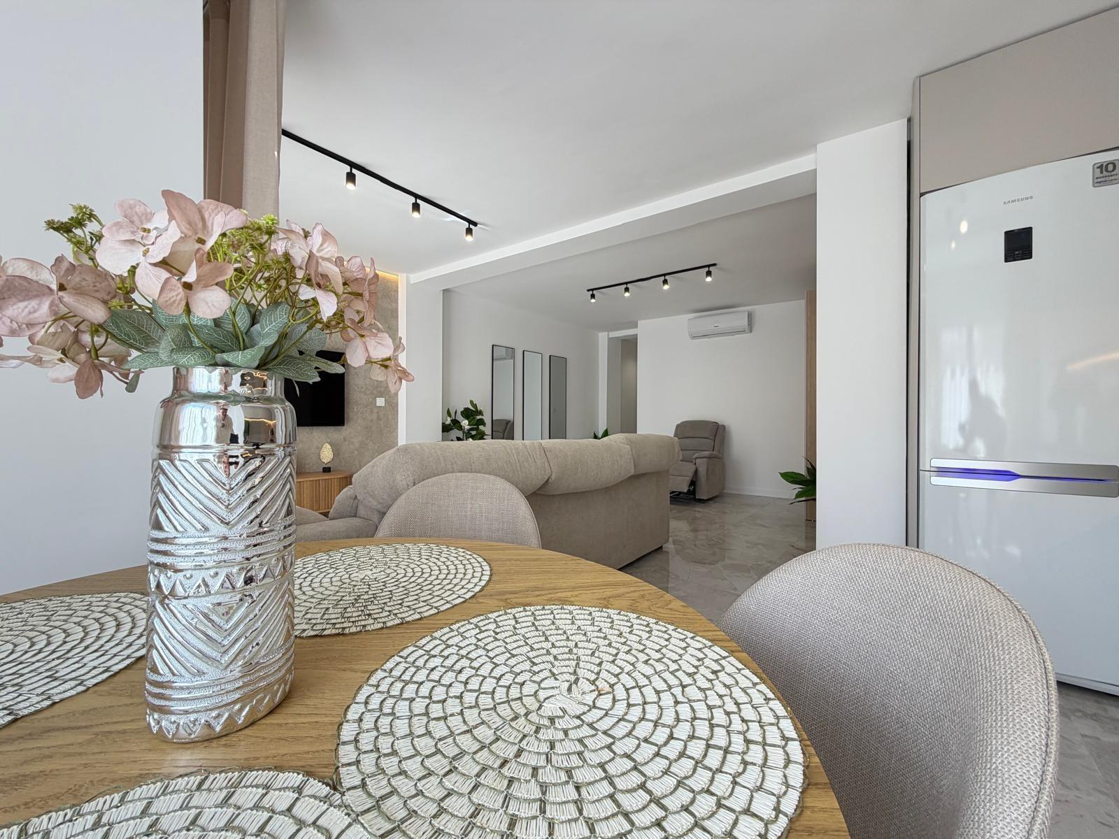 Apartment in Torrevieja, Alicante, Spain 3 bedrooms, 92 sq.m. No. 164244