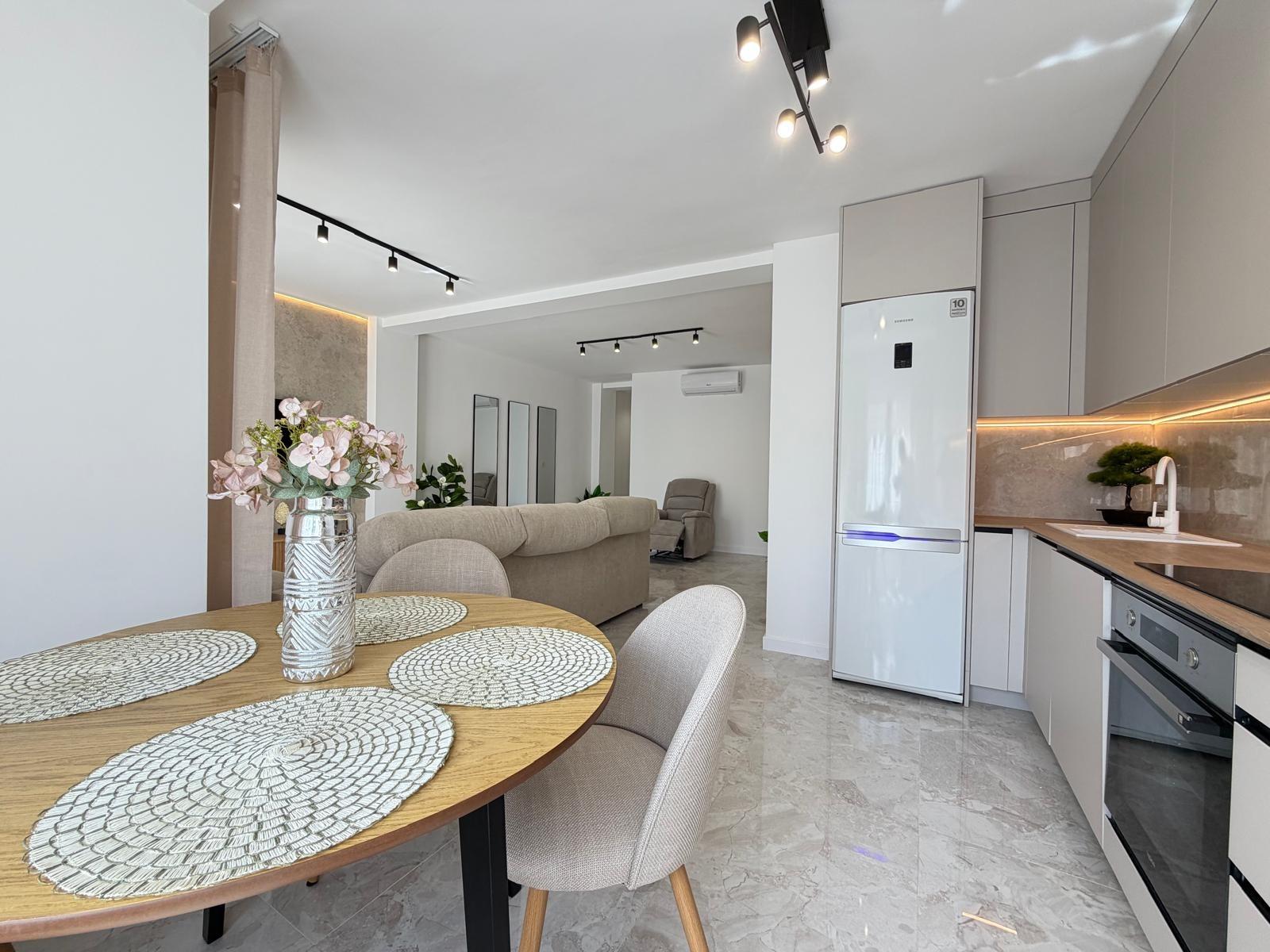 Apartment in Torrevieja, Alicante, Spain 3 bedrooms, 92 sq.m. No. 164244