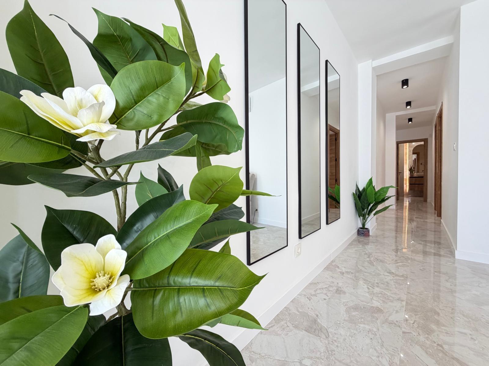 Apartment in Torrevieja, Alicante, Spain 3 bedrooms, 92 sq.m. No. 164244
