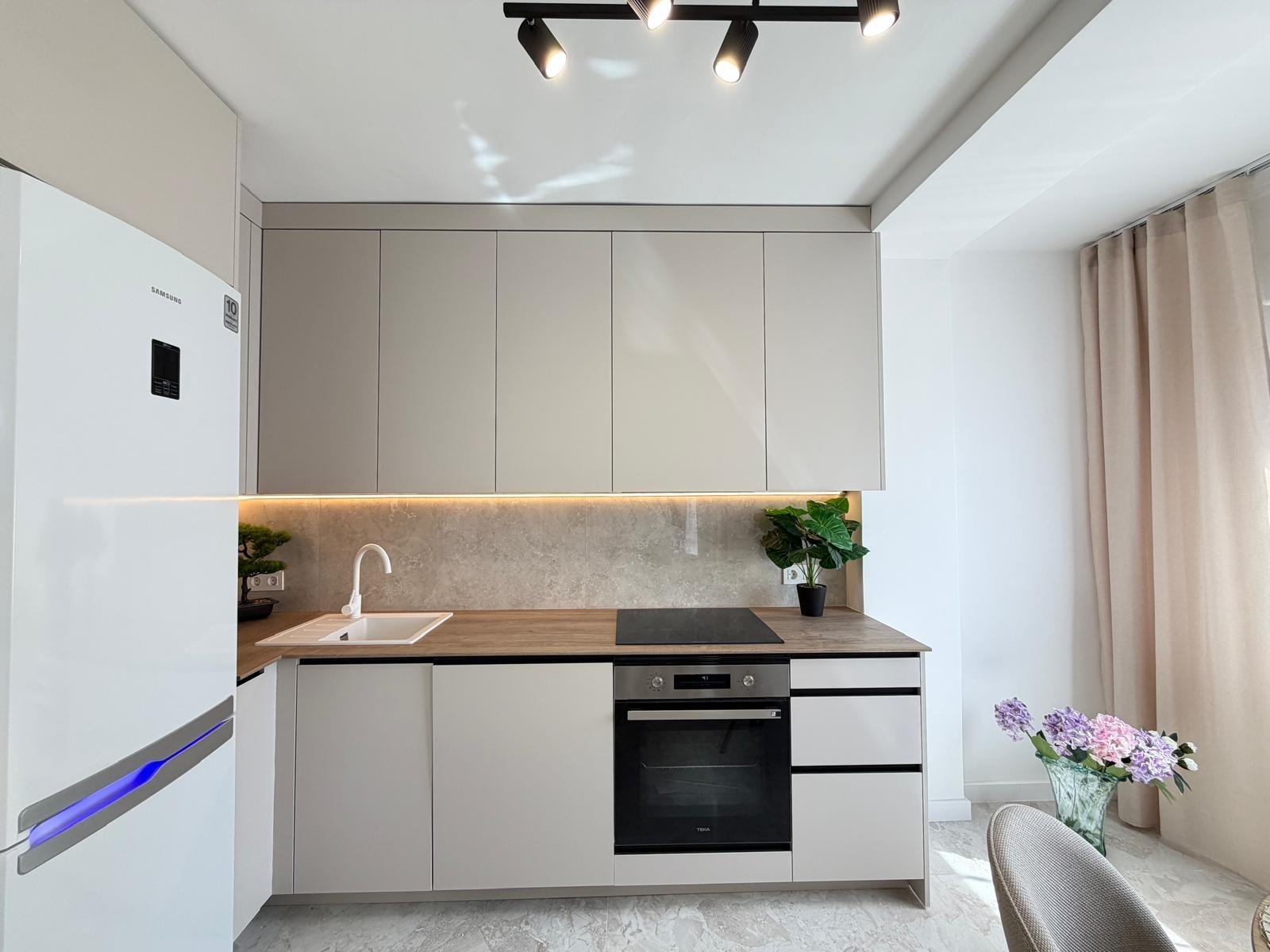 Apartment in Torrevieja, Alicante, Spain 3 bedrooms, 92 sq.m. No. 164244
