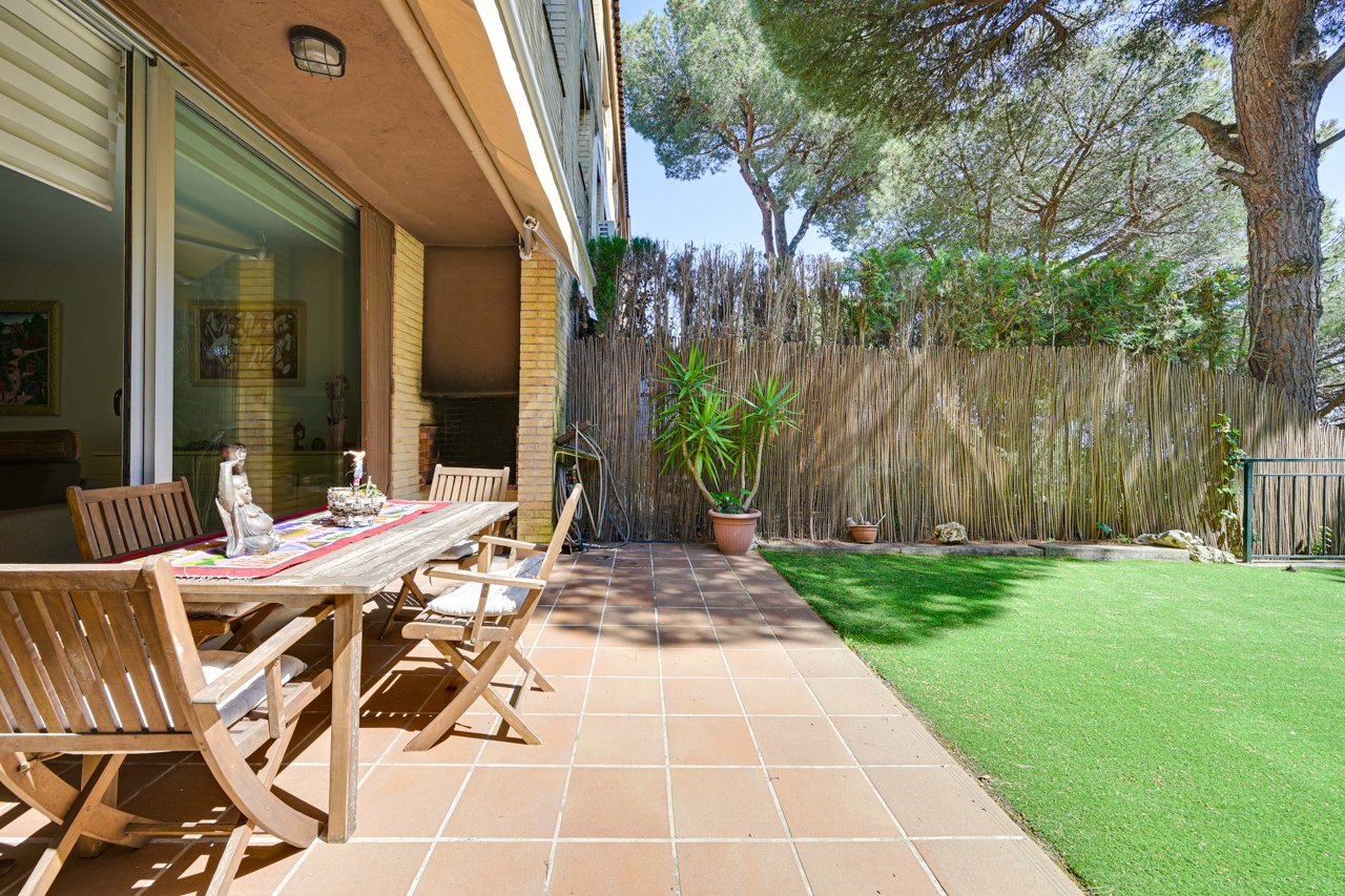 Rindu māja Mataro, Barcelona, Spānijā 5 istabas, 245 m2 Nr. 168280