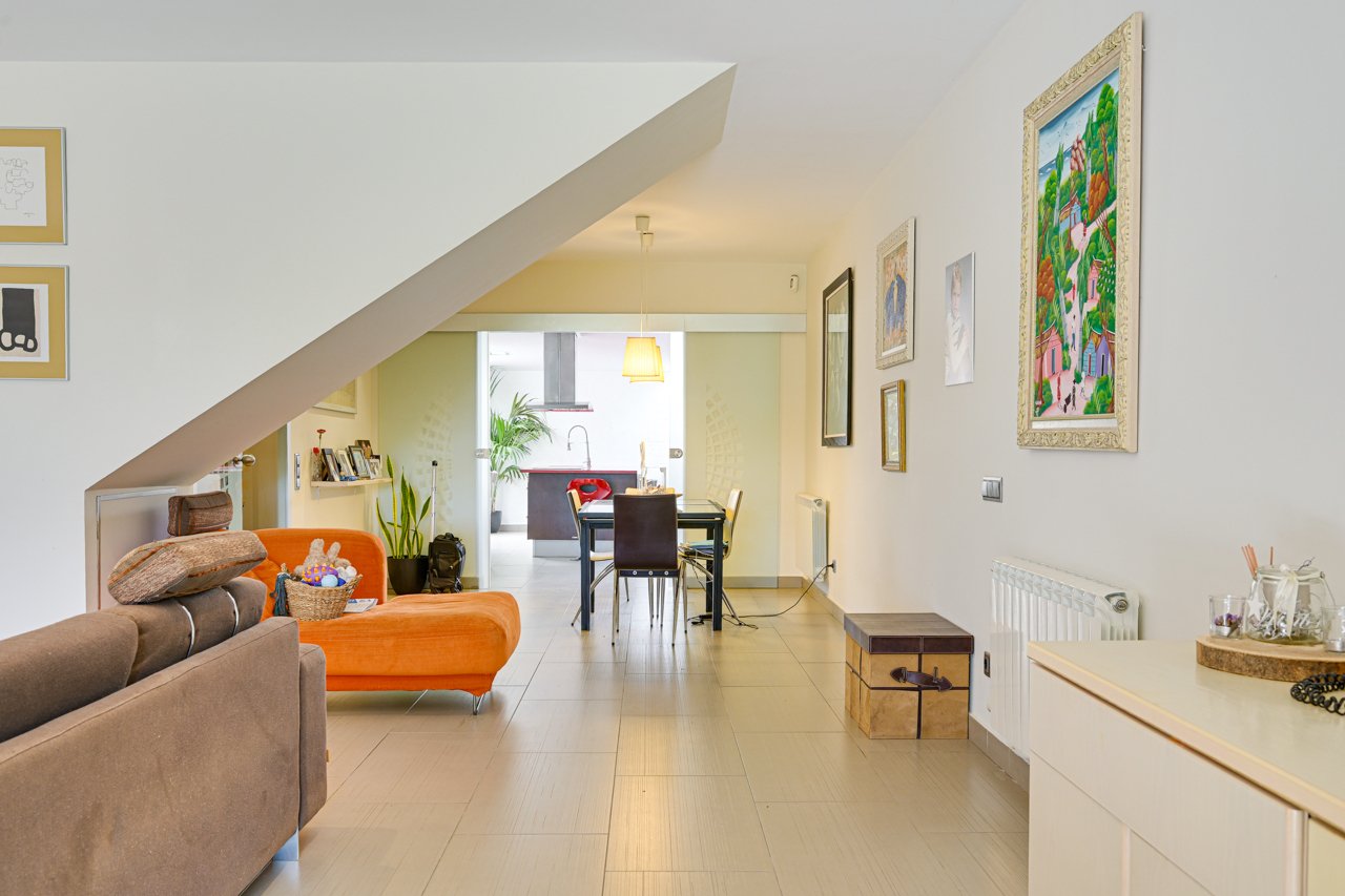 Rindu māja Mataro, Barcelona, Spānijā 5 istabas, 245 m2 Nr. 168280