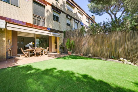 Kamienica w Mataro, Barcelona, Hiszpania 5 sypialni, 245 mkw. nr 168280