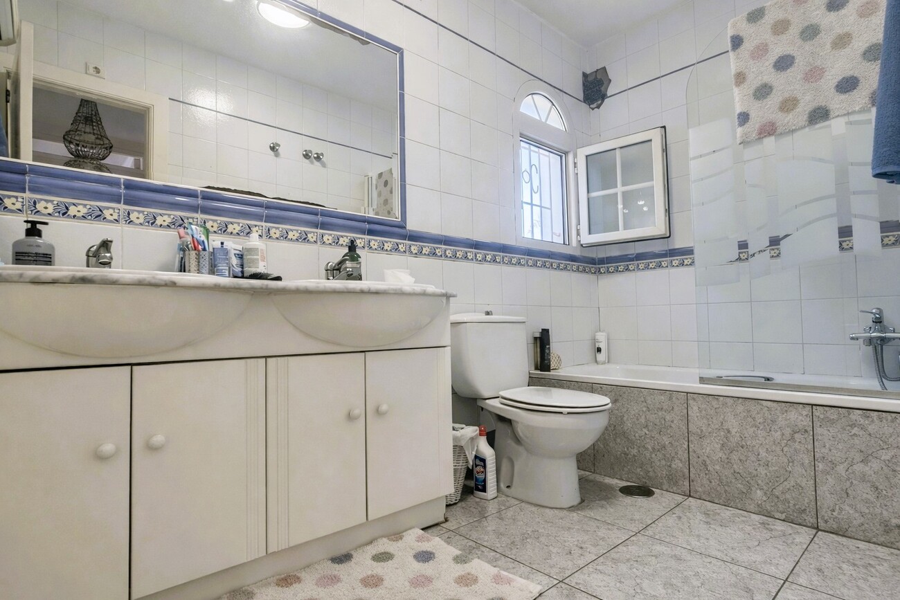 Duplex a Los Dolses, Alicante, Spagna 4 camere da letto, 120 mq. N° 181168