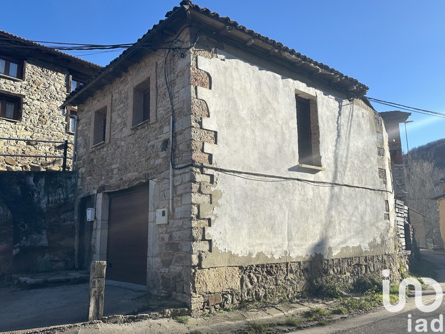House in Matallana de Torio, Leon, Spain 2 bedrooms, 340 sq.m. No. 186014