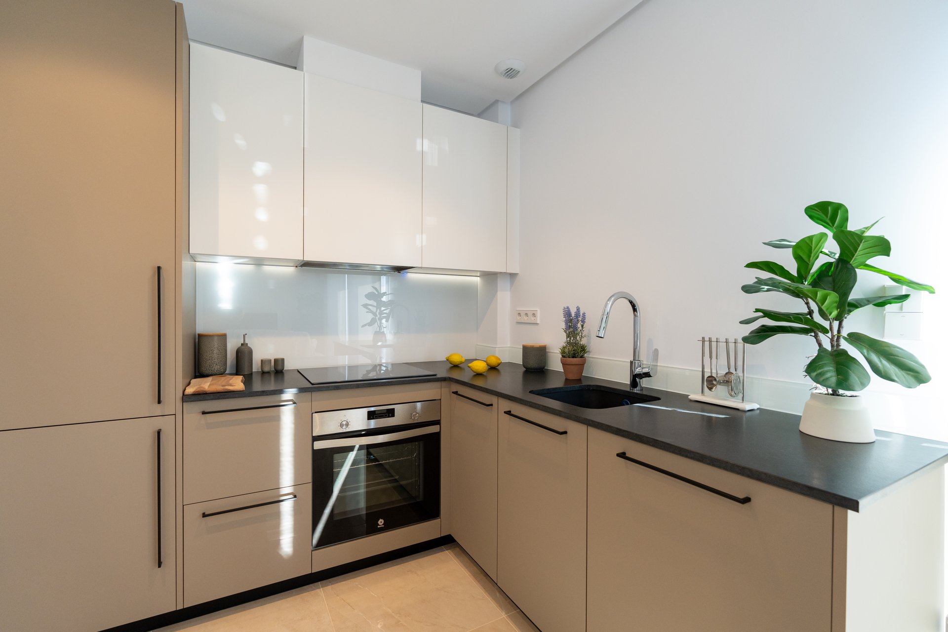 Townhouse in Elche, Alicante, Spain 3 bedrooms, 98 sq.m. No. 188825