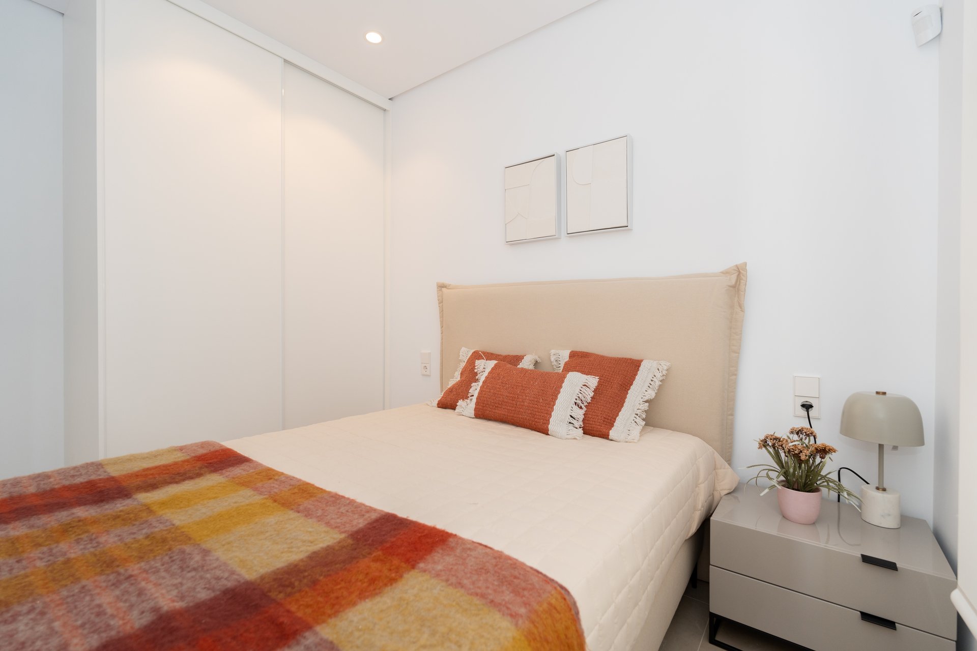 Townhouse in Elche, Alicante, Spain 3 bedrooms, 98 sq.m. No. 188825