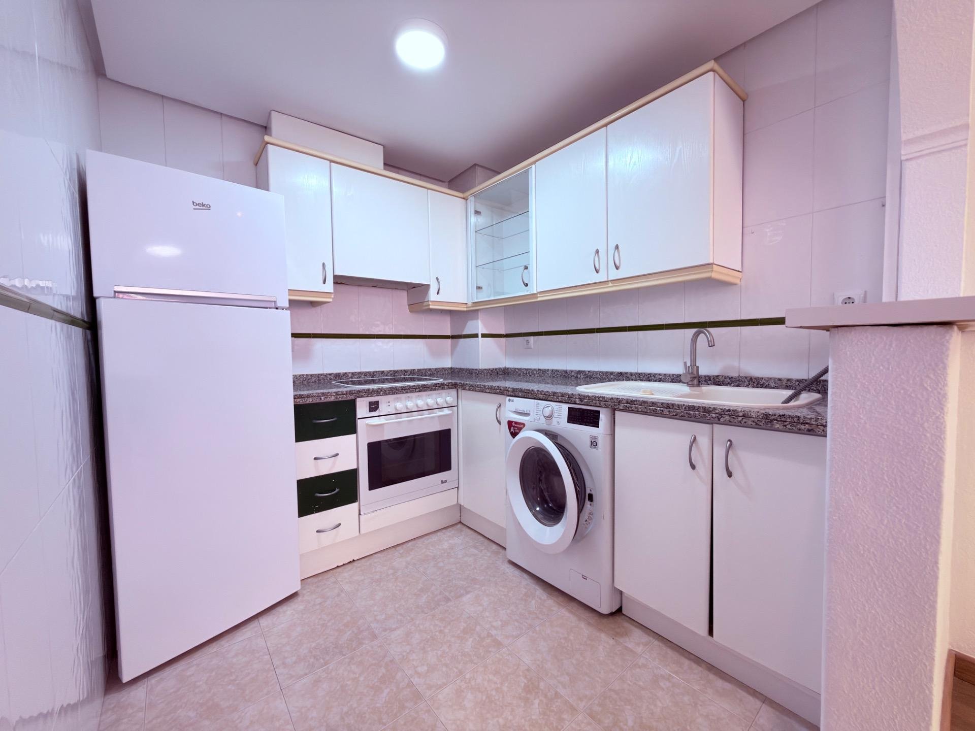 Apartamento en Alicante, España 1 dormitorio, 52 m2 No. 195339