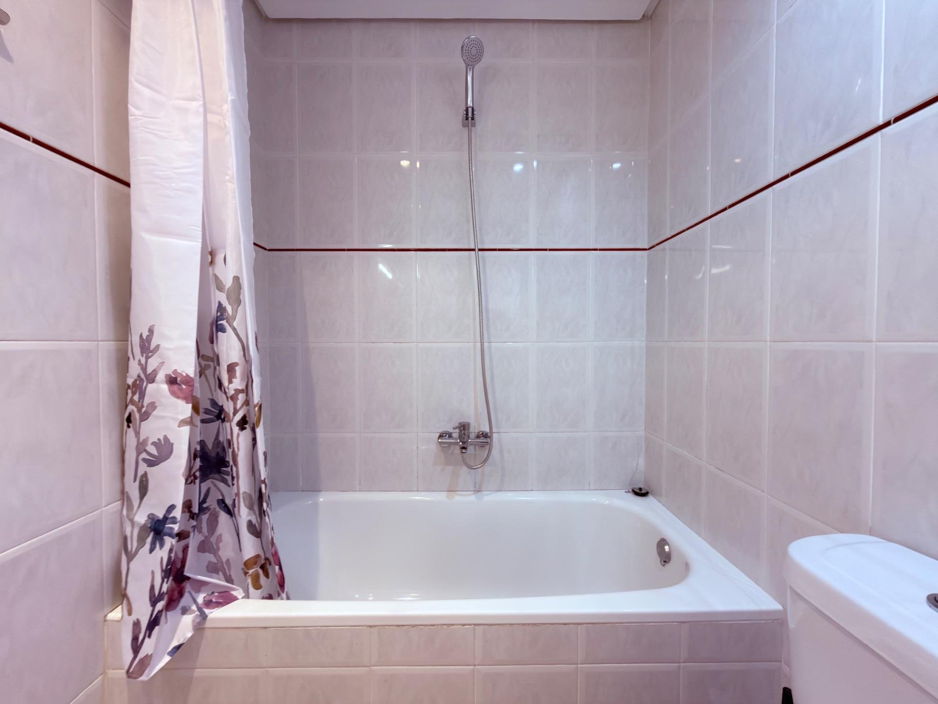 Apartamento en Alicante, España 1 dormitorio, 52 m2 No. 195339