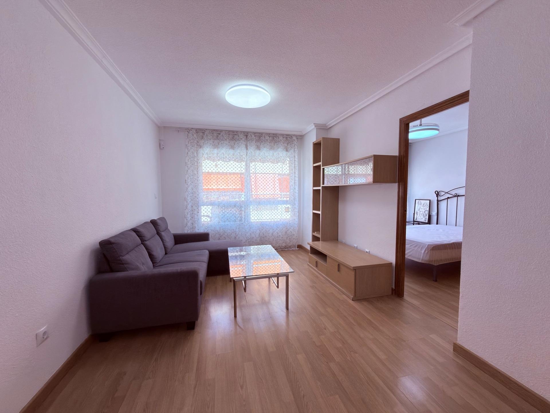 Apartamento en Alicante, España 1 dormitorio, 52 m2 No. 195339