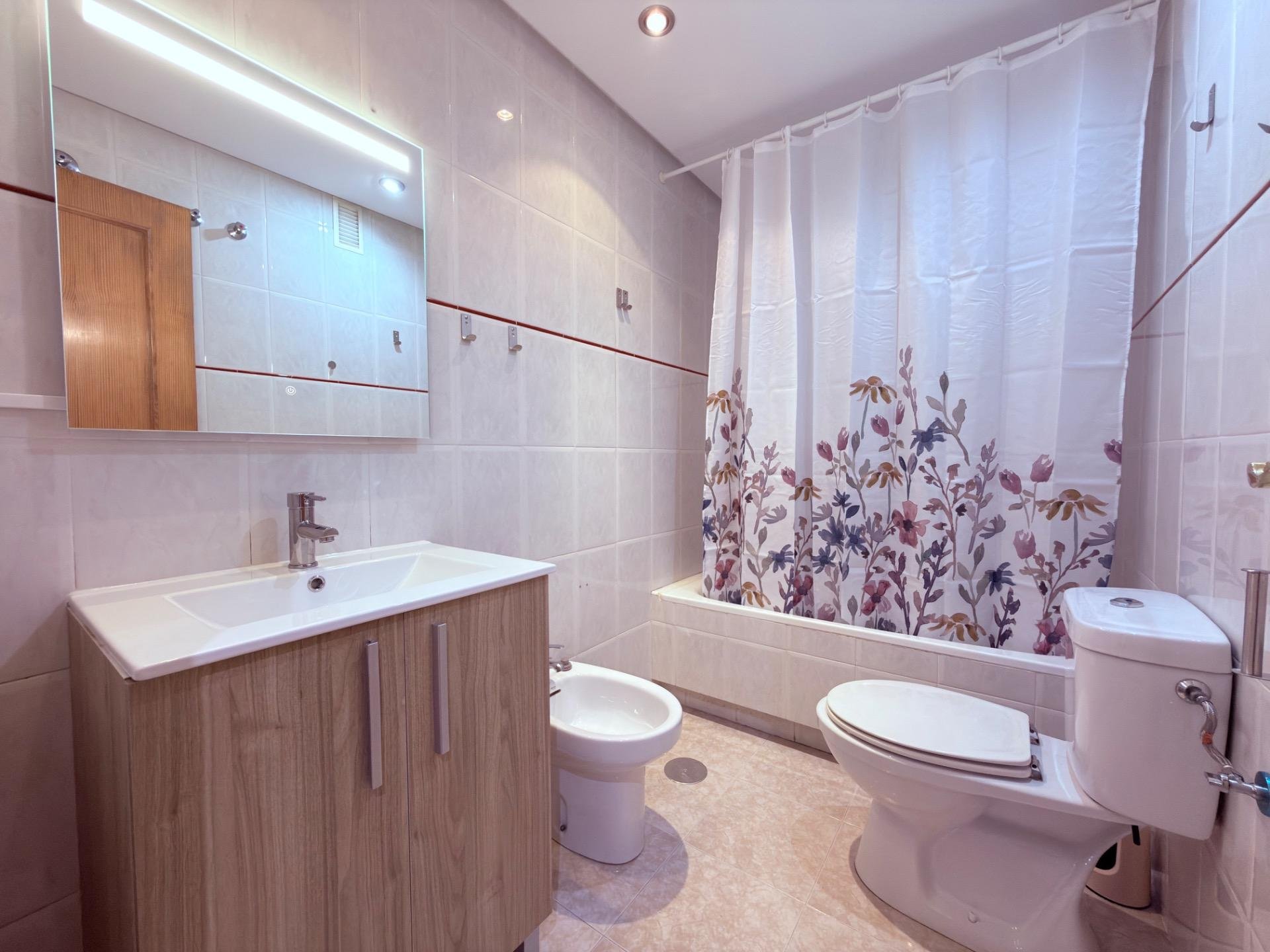 Apartamento en Alicante, España 1 dormitorio, 52 m2 No. 195339