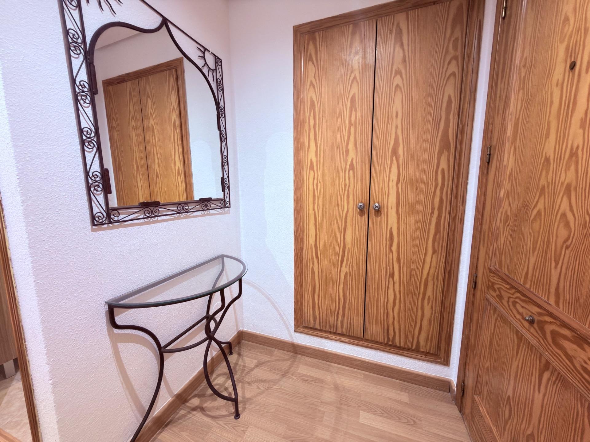 Apartamento en Alicante, España 1 dormitorio, 52 m2 No. 195339