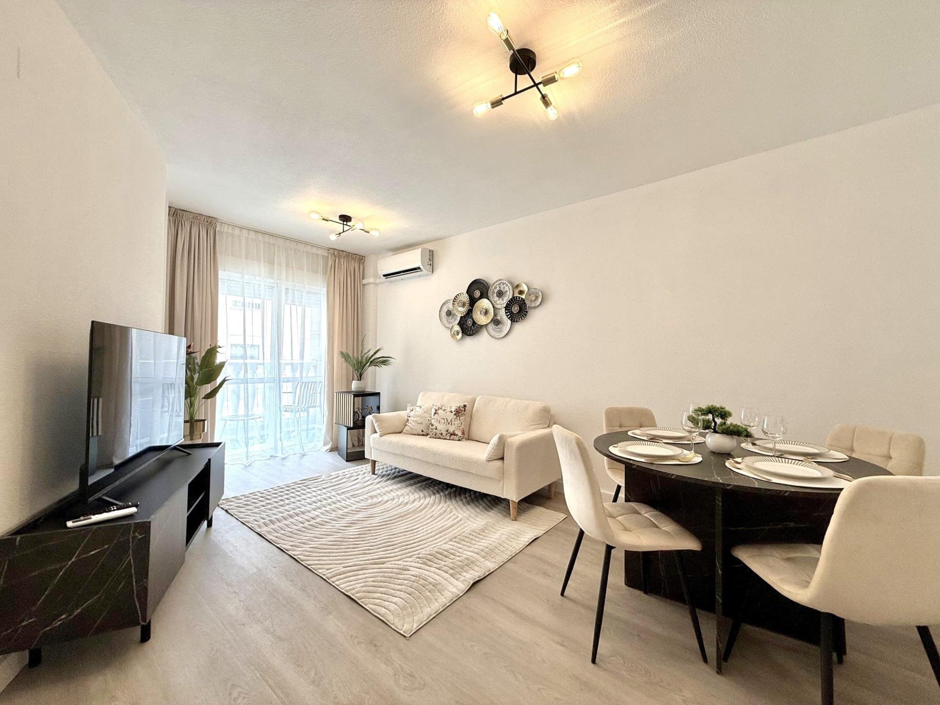 Apartamento en Torrevieja, Alicante, España 1 dormitorio, 50 m2 No. 195340
