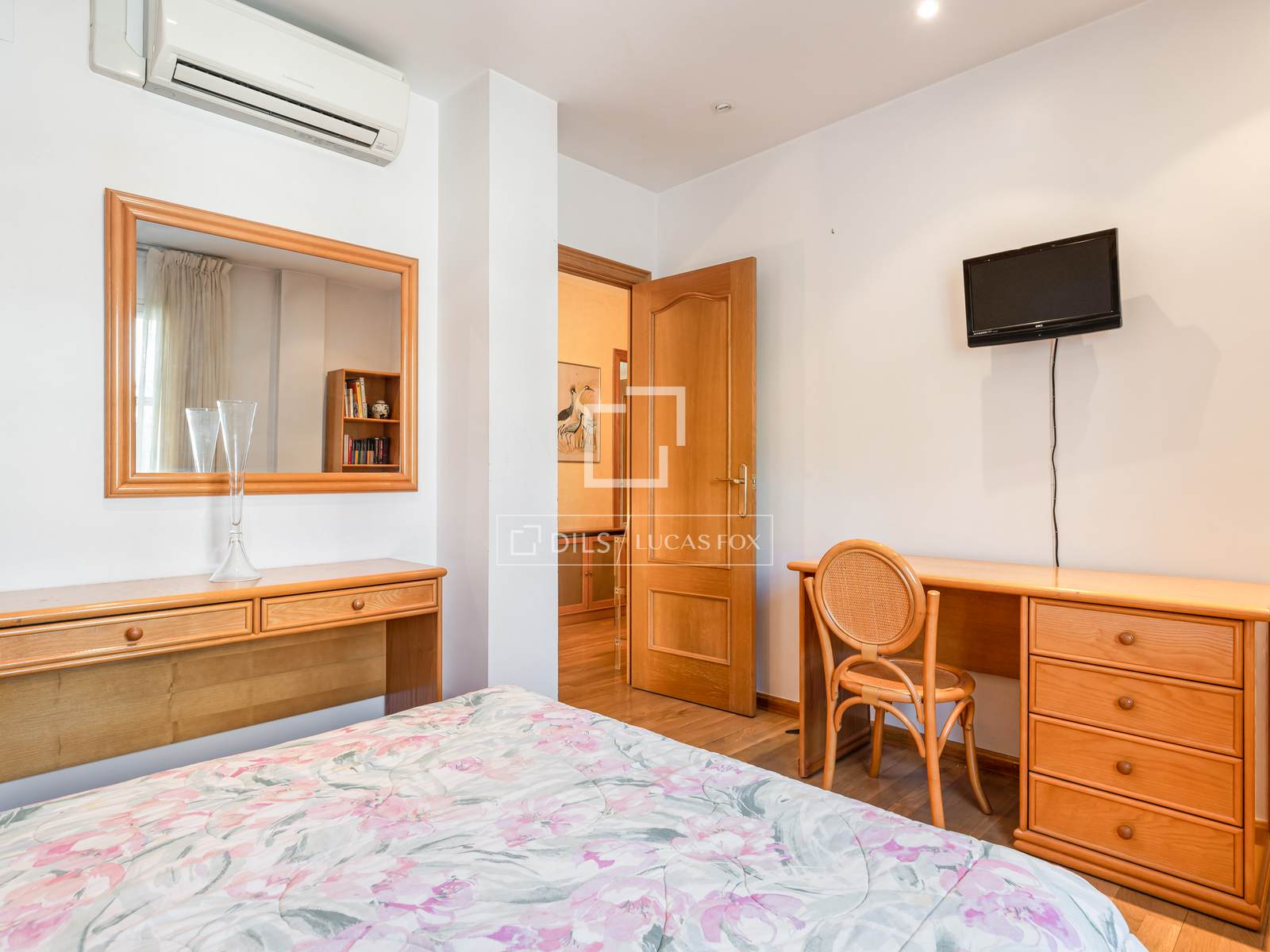 Willa w Sant Just Desvern, Barcelona, Hiszpania 6 sypialni, 520 mkw. nr 192683