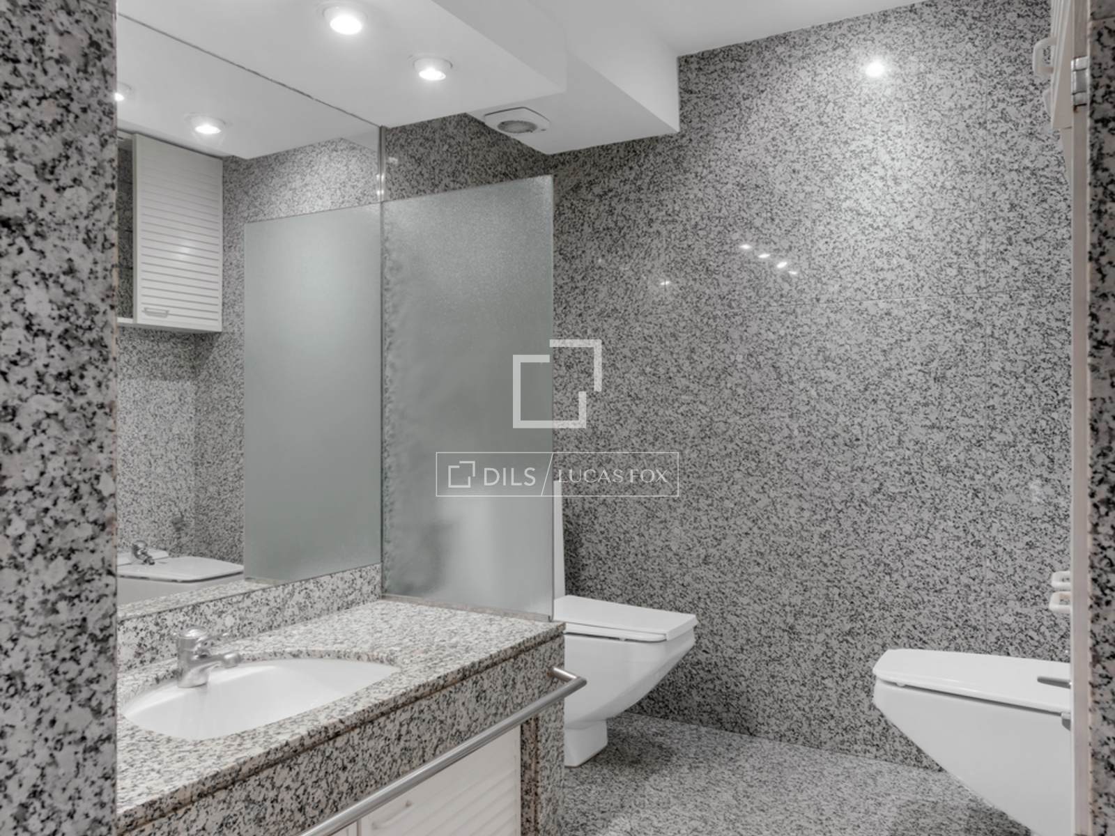 Wohnung in Barcelona, Spanien 7 Schlafzimmer, 250 m2 Nr. 192681