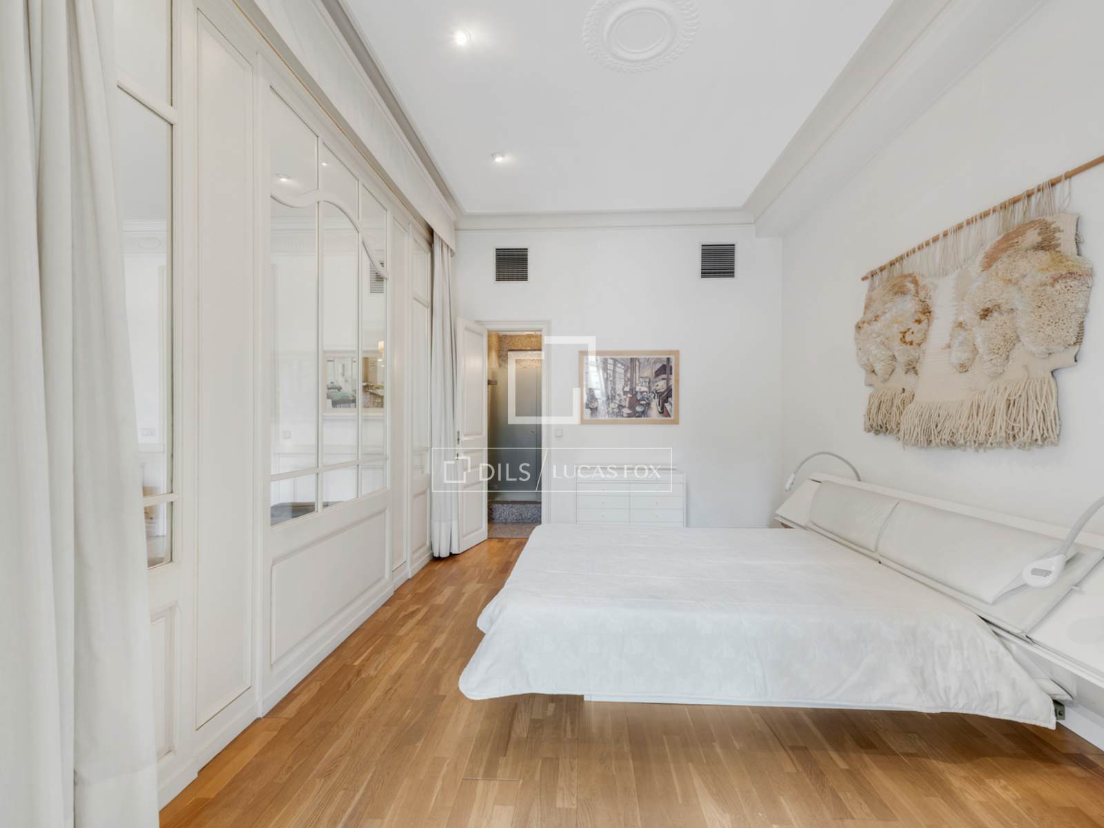 Wohnung in Barcelona, Spanien 7 Schlafzimmer, 250 m2 Nr. 192681