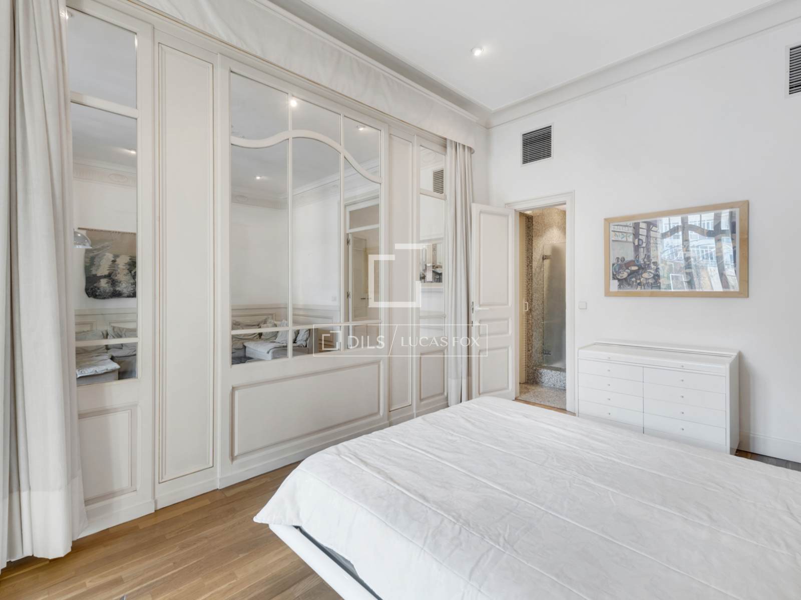 Wohnung in Barcelona, Spanien 7 Schlafzimmer, 250 m2 Nr. 192681