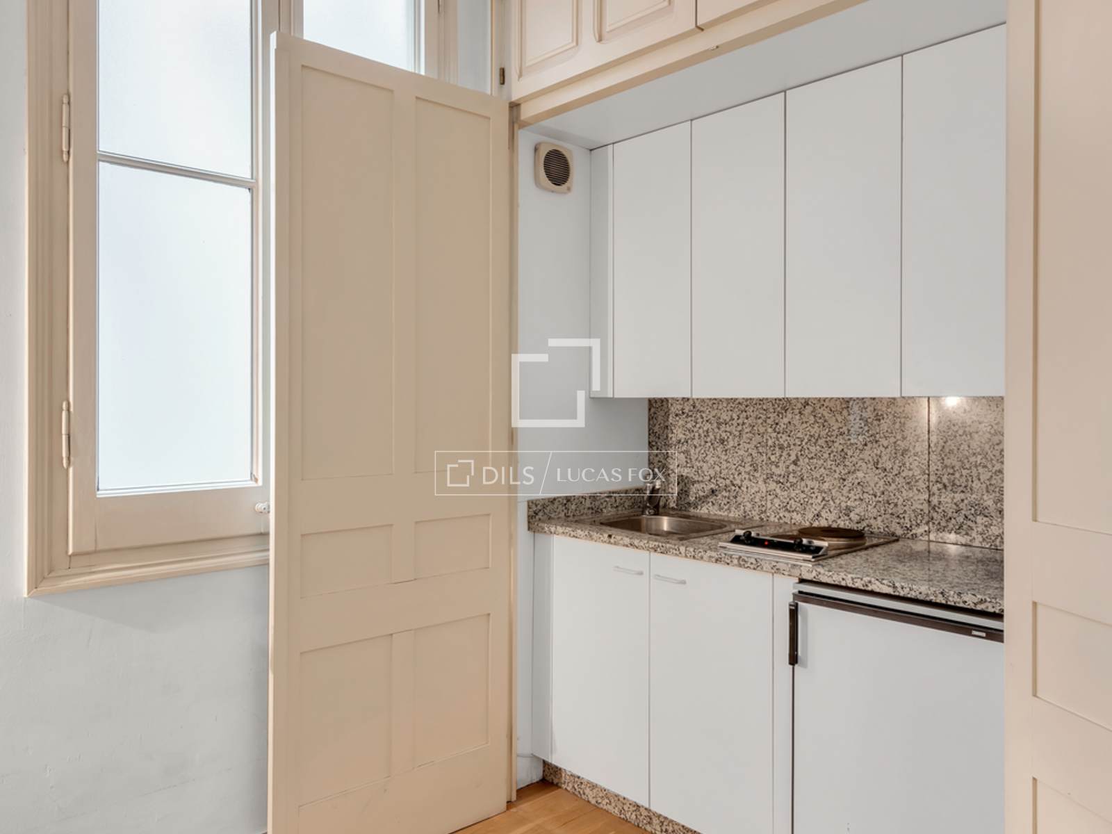 Wohnung in Barcelona, Spanien 7 Schlafzimmer, 250 m2 Nr. 192681