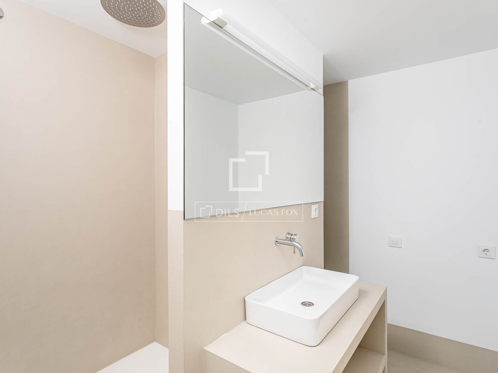 Appartamento a Barcelona, Spagna 3 camere da letto, 106 mq. N° 192686