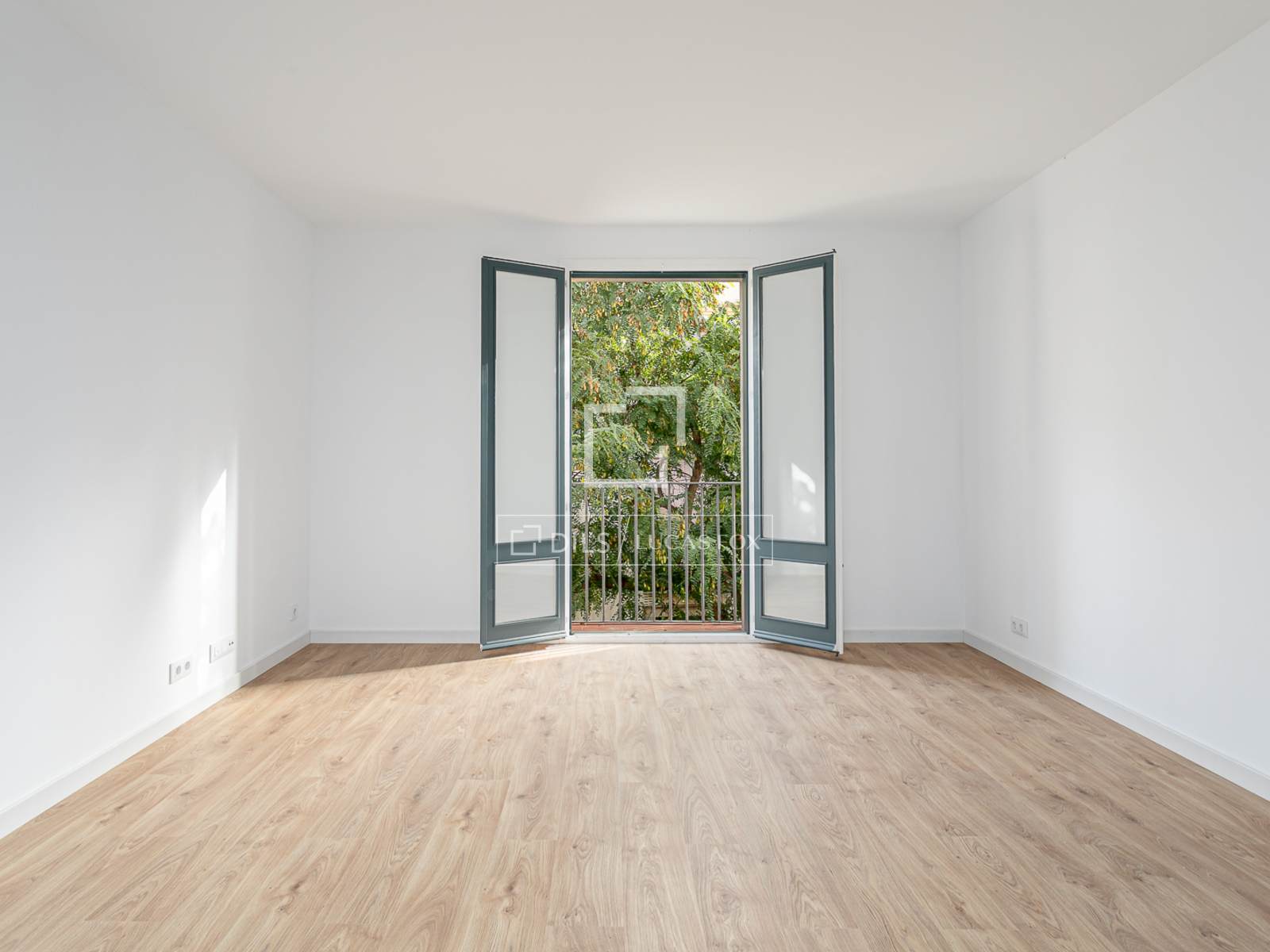 Appartamento a Barcelona, Spagna 3 camere da letto, 106 mq. N° 192686
