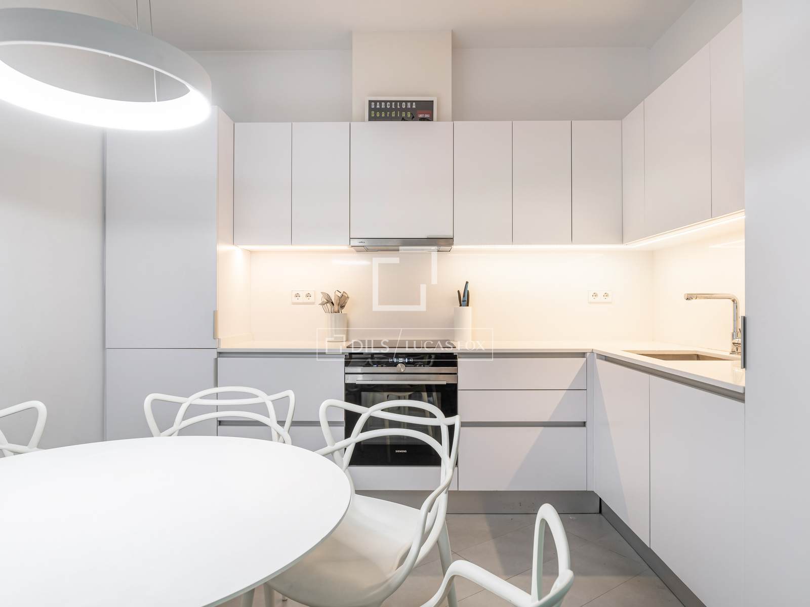 Wohnung in Barcelona, Spanien 4 Schlafzimmer, 117 m2 Nr. 192684