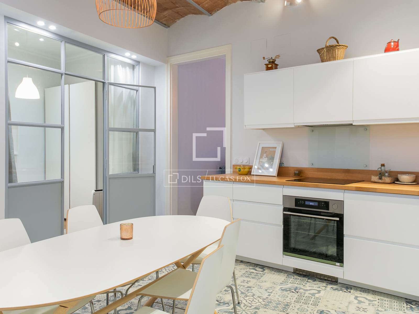 Apartment in Barcelona, Spain 2 bedrooms, 81 sq.m. No. 192685