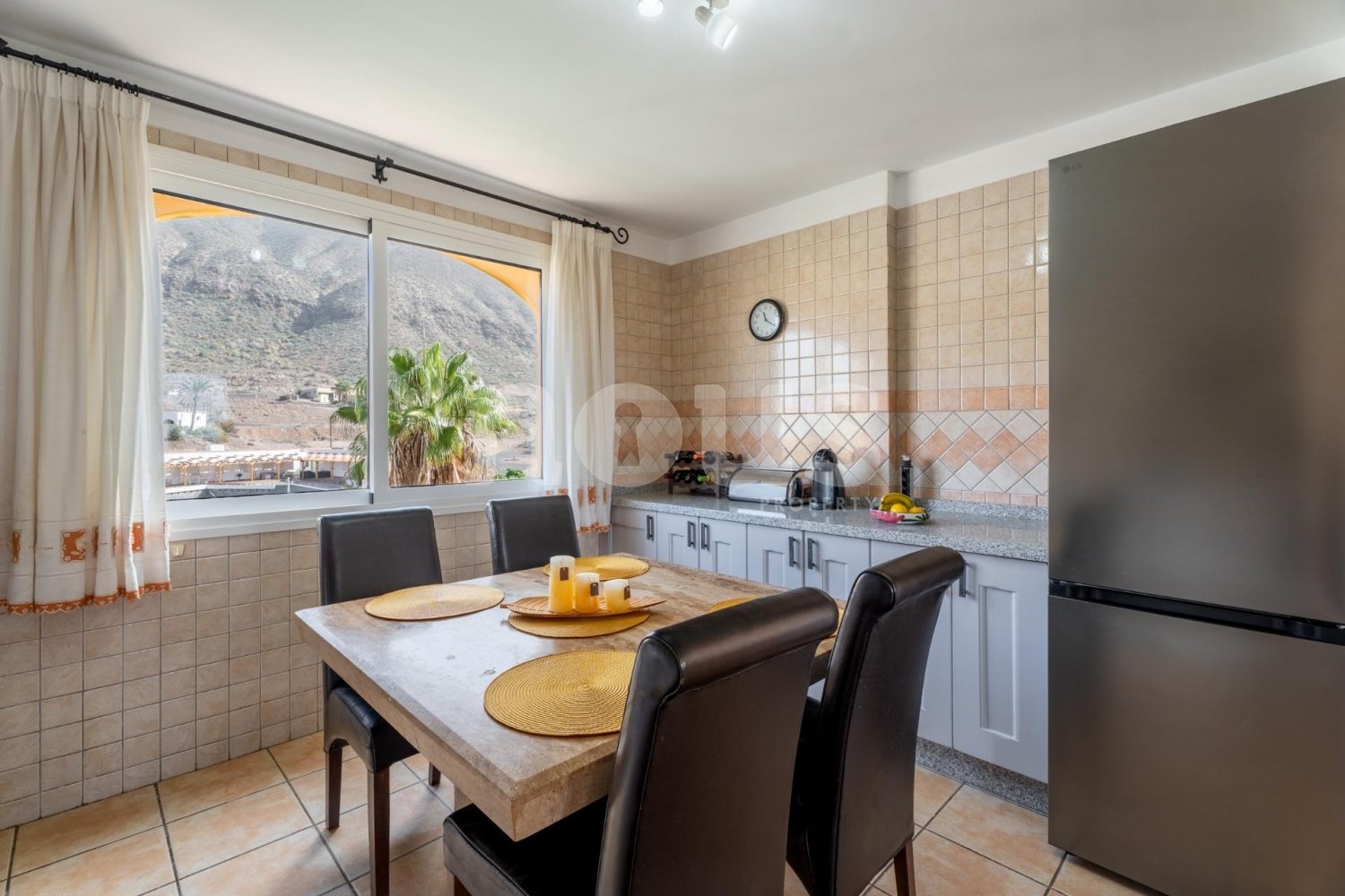 Kattohuoneisto Los Cristianos, Tenerife, Espanja 2 makuuhuonetta, 145 m2 No. 151437
