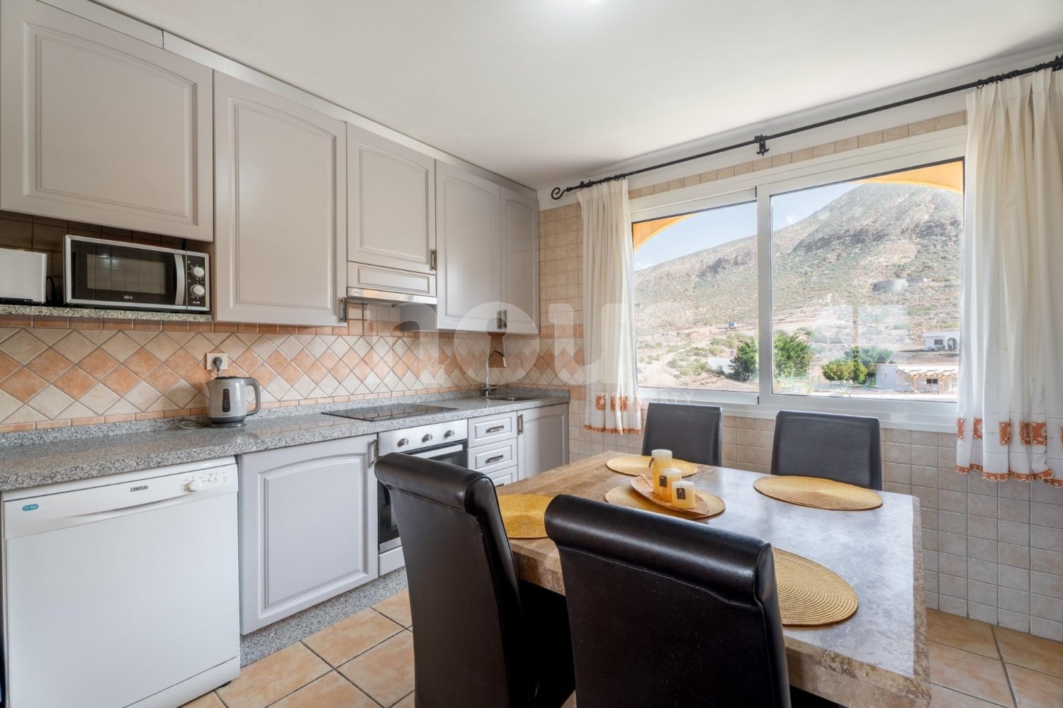 Kattohuoneisto Los Cristianos, Tenerife, Espanja 2 makuuhuonetta, 145 m2 No. 151437
