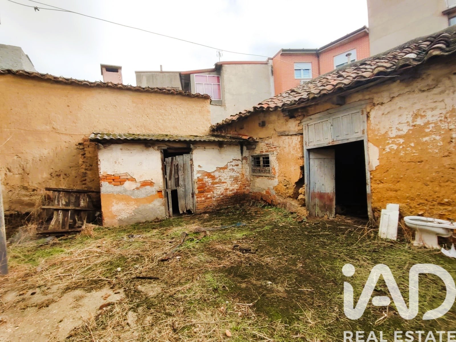 Willa w San Justo de la Vega, Leon, Hiszpania 380 mkw. nr 185529