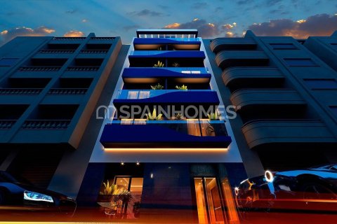 Attico a Torrevieja, Alicante, Spagna 1 camera da letto, 75 mq. N° 168564