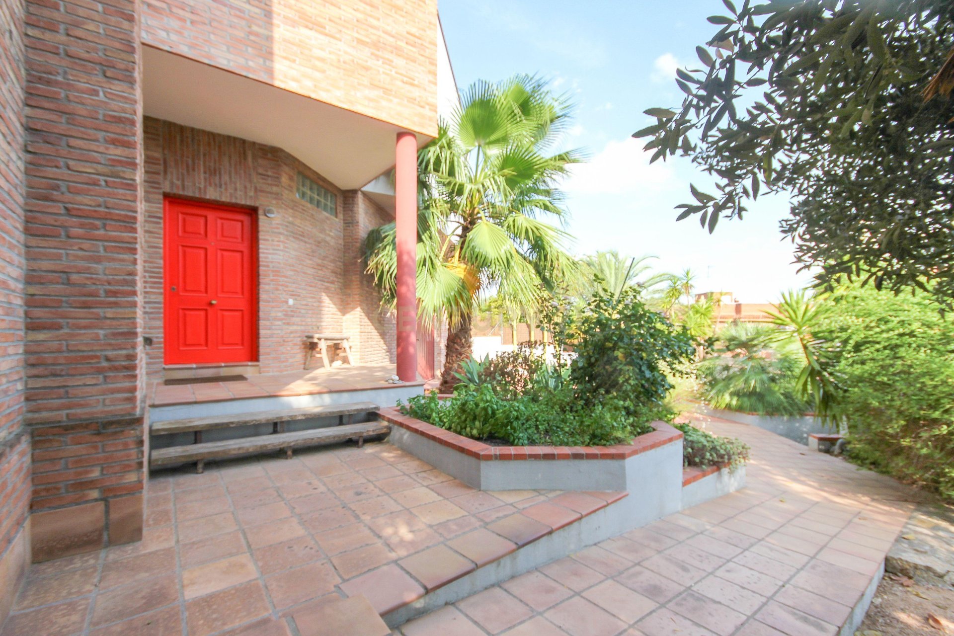 House à Vilanova i la Geltru, Barcelona, Espagne 4 chambres, 320 m2 No. 193828