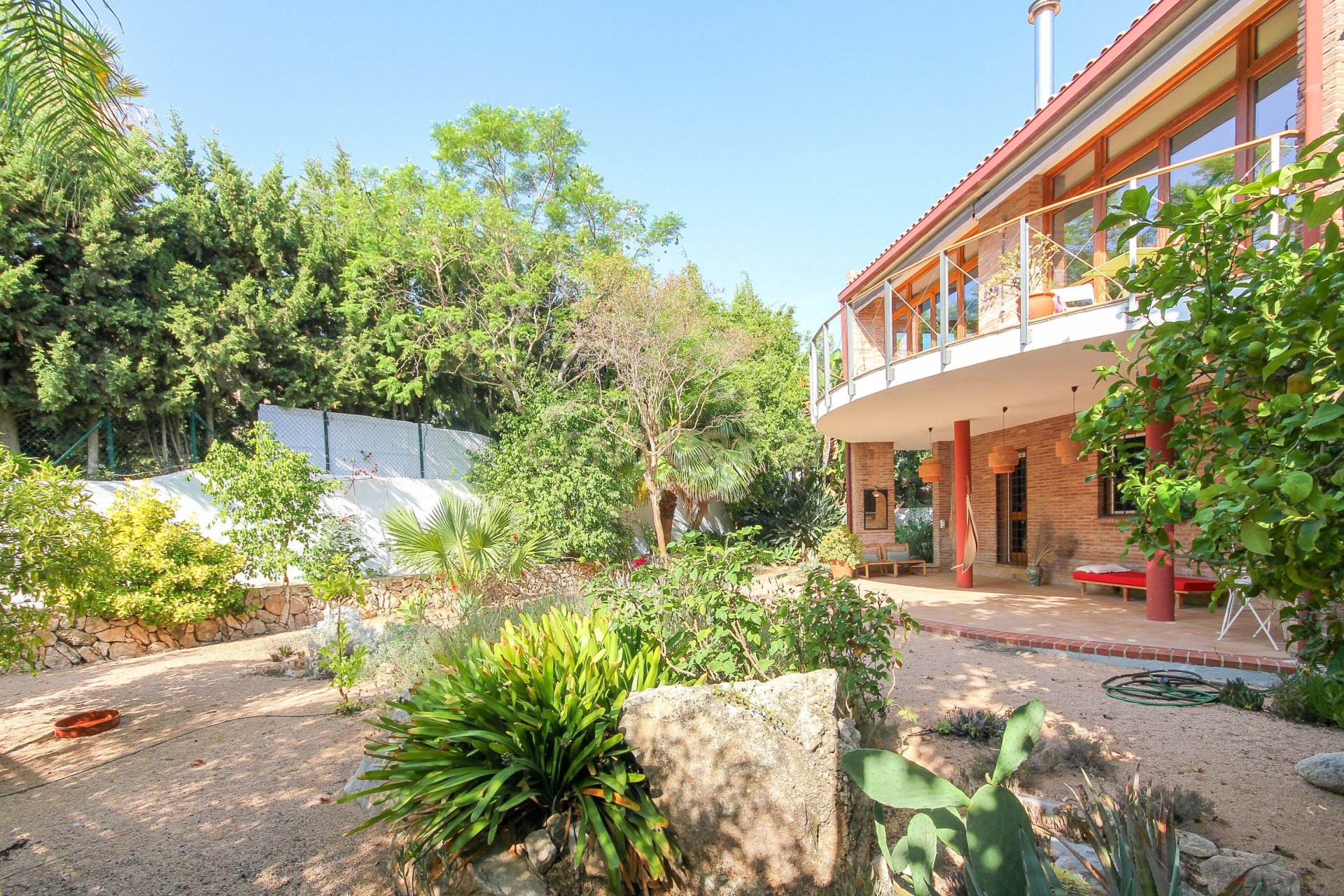 House à Vilanova i la Geltru, Barcelona, Espagne 4 chambres, 320 m2 No. 193828