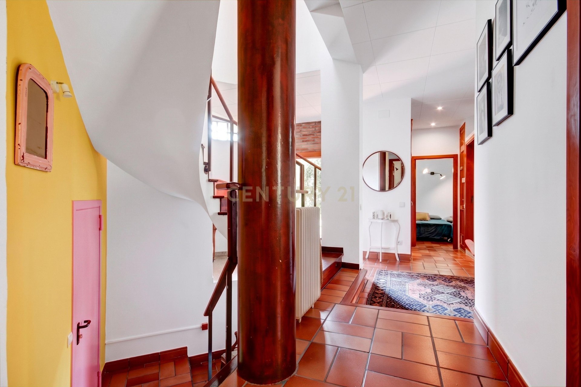 House à Vilanova i la Geltru, Barcelona, Espagne 4 chambres, 320 m2 No. 193828