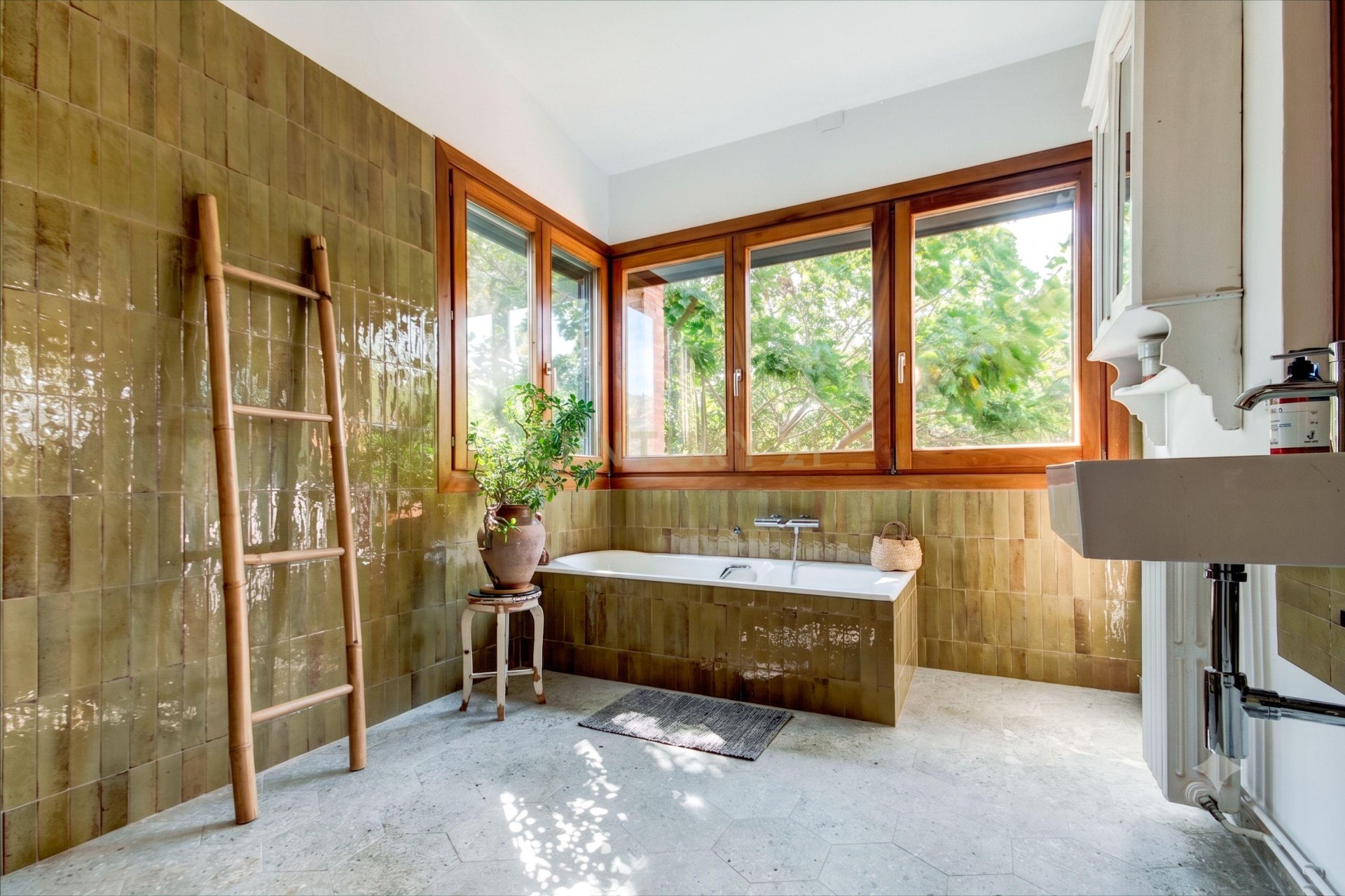 House à Vilanova i la Geltru, Barcelona, Espagne 4 chambres, 320 m2 No. 193828