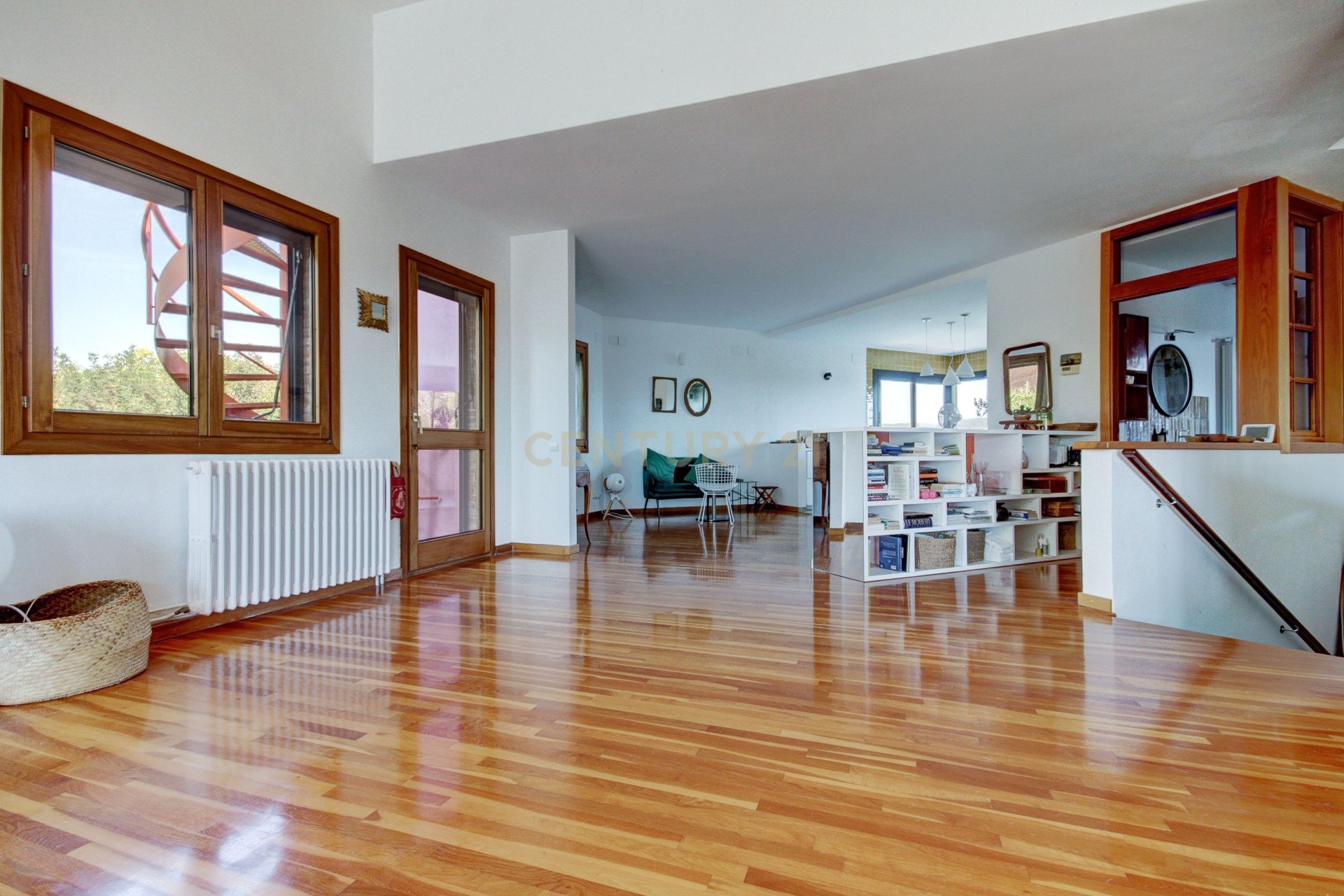 House à Vilanova i la Geltru, Barcelona, Espagne 4 chambres, 320 m2 No. 193828