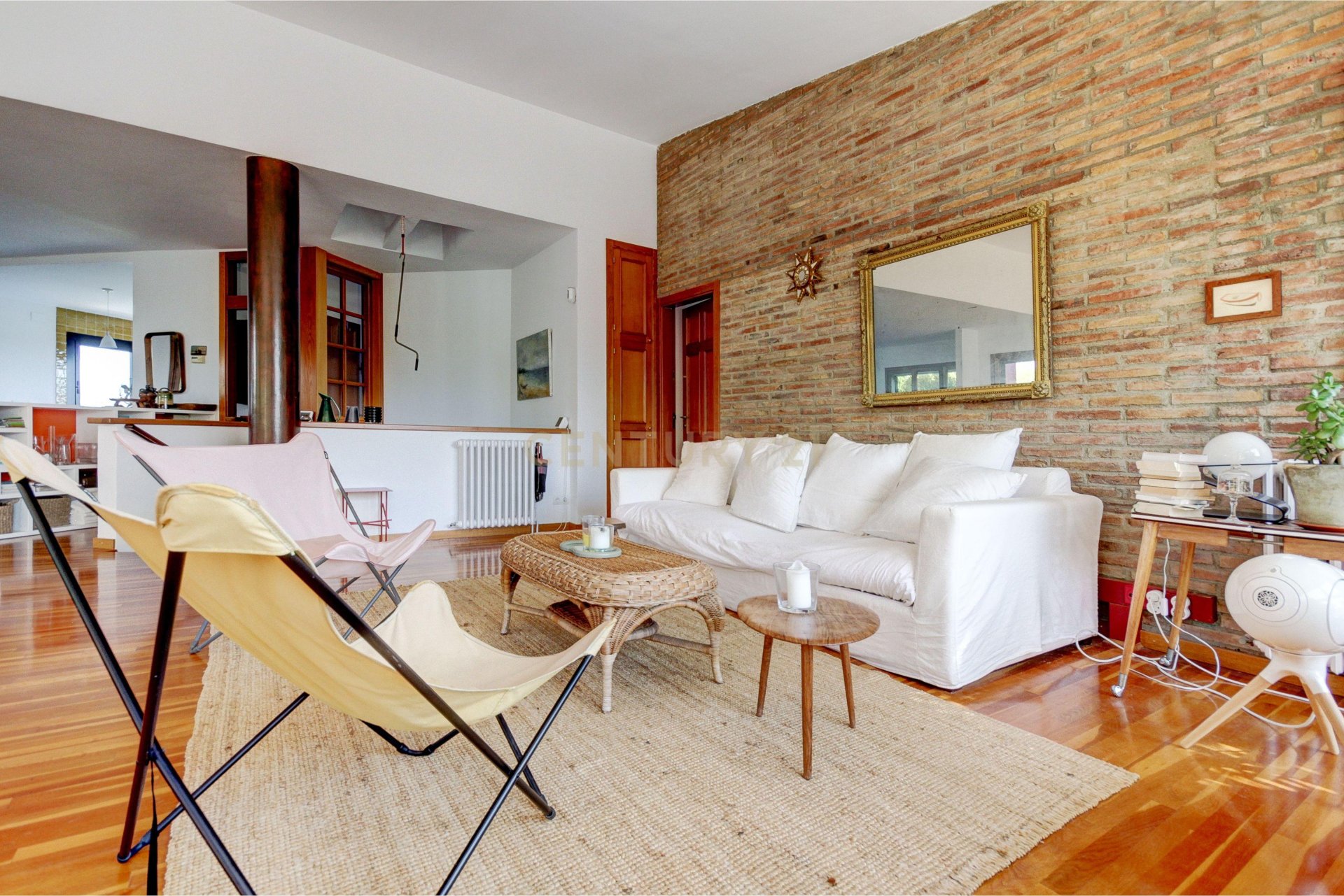 House à Vilanova i la Geltru, Barcelona, Espagne 4 chambres, 320 m2 No. 193828