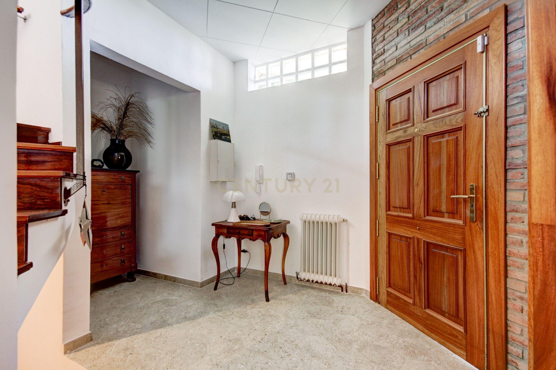 House à Vilanova i la Geltru, Barcelona, Espagne 4 chambres, 320 m2 No. 193828