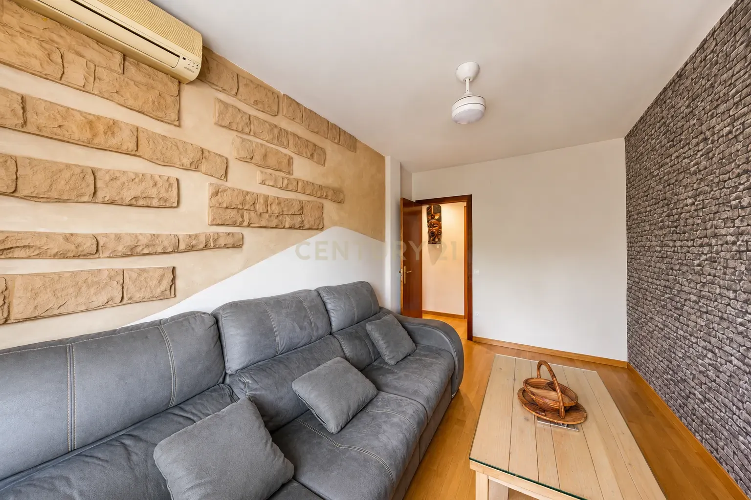 Huoneisto Parets del Vallès, Barcelona, Espanja 4 makuuhuonetta, 118 m2 No. 193827