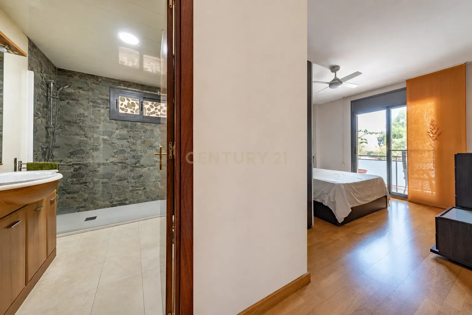 Huoneisto Parets del Vallès, Barcelona, Espanja 4 makuuhuonetta, 118 m2 No. 193827