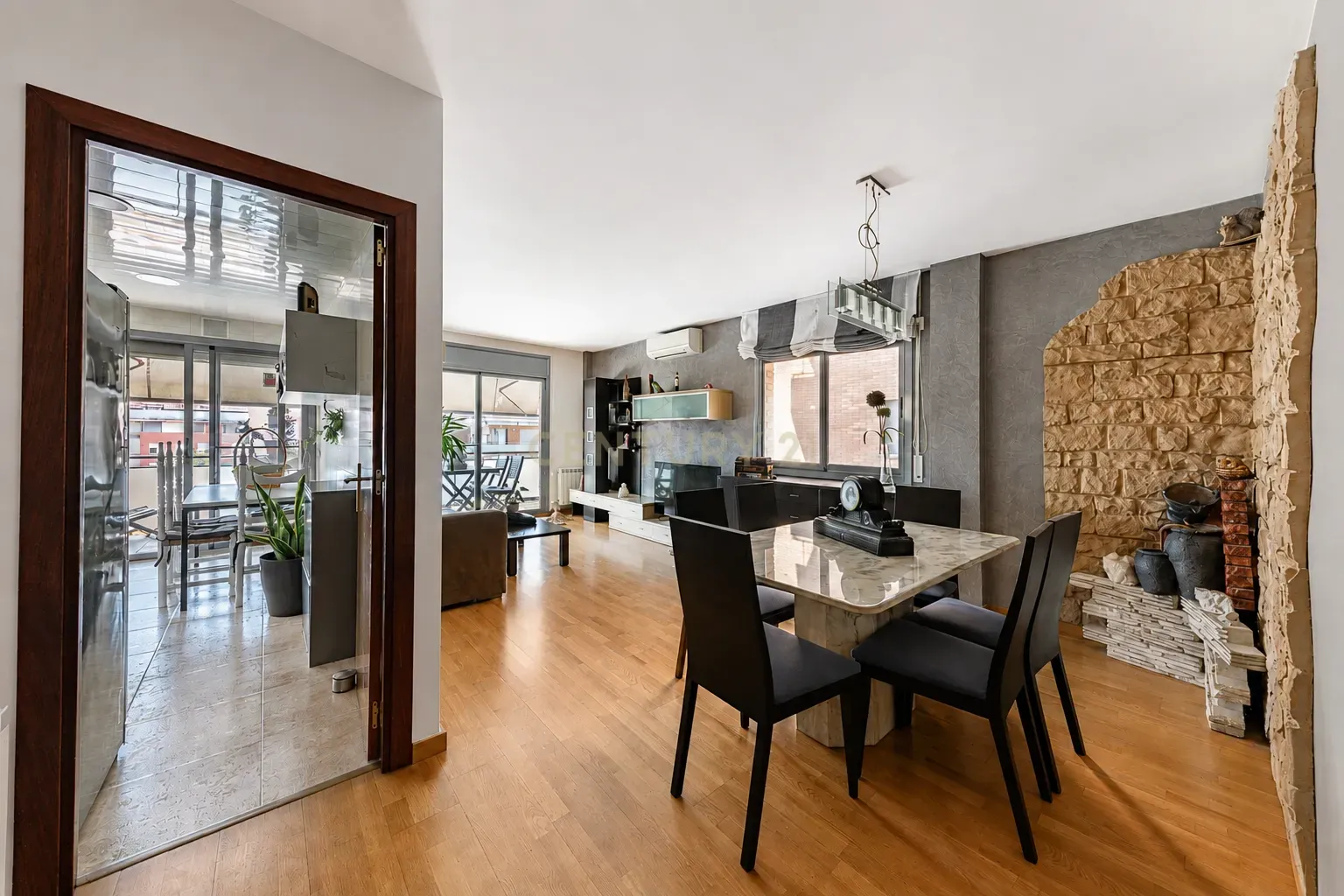 Huoneisto Parets del Vallès, Barcelona, Espanja 4 makuuhuonetta, 118 m2 No. 193827