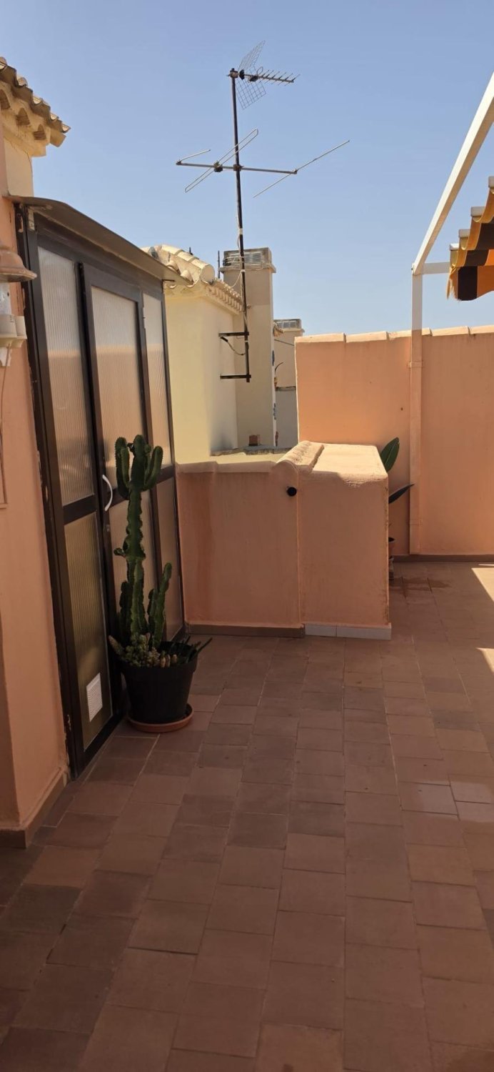 Appartamento a Torrevieja, Alicante, Spagna 2 camere da letto, 64 mq. N° 195676