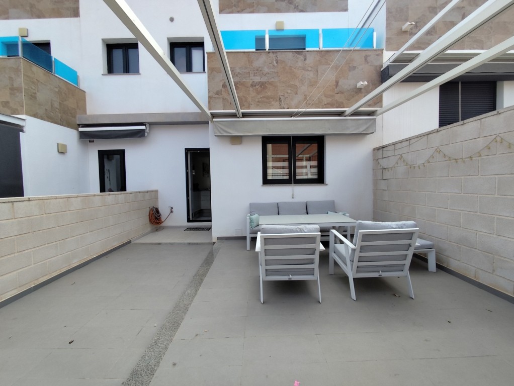 Kaupunkipientalo Bigastro, Alicante, Espanja 3 makuuhuonetta, 99 m2 No. 195678