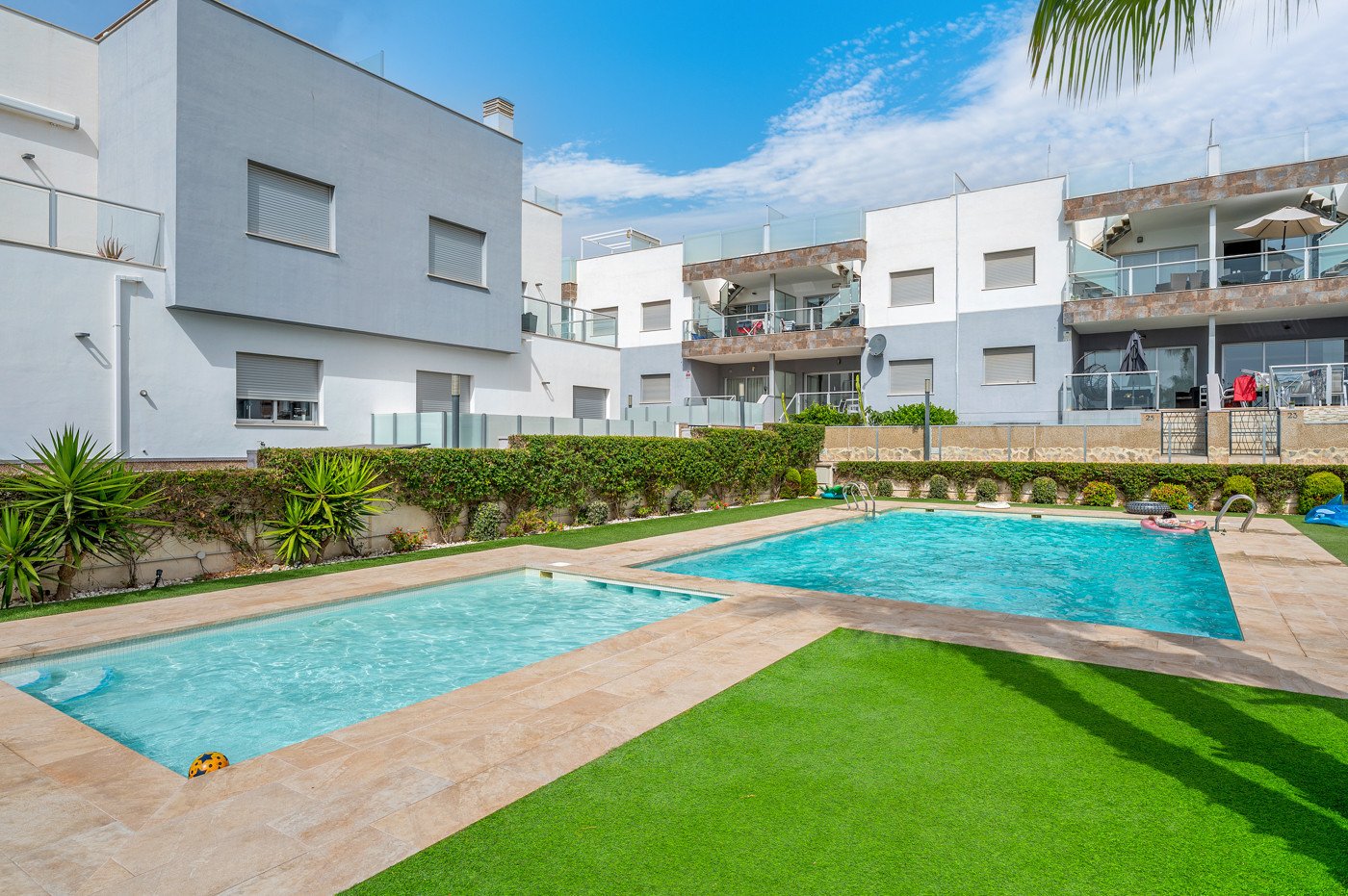 Bungalow en Alicante, España 2 dormitorios, 89 m2 No. 195677