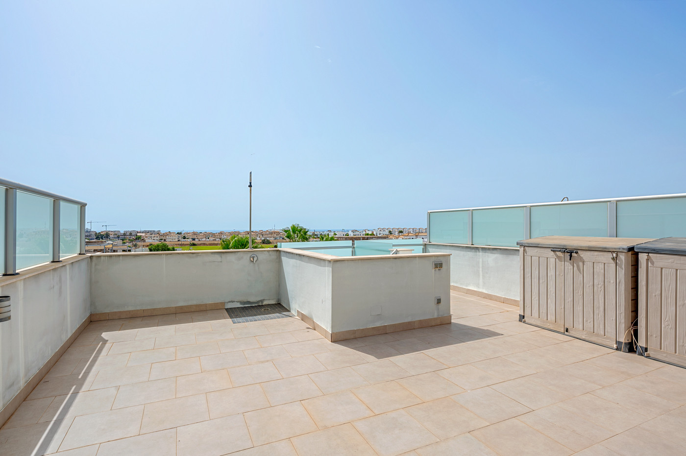 Bungalow en Alicante, España 2 dormitorios, 89 m2 No. 195677