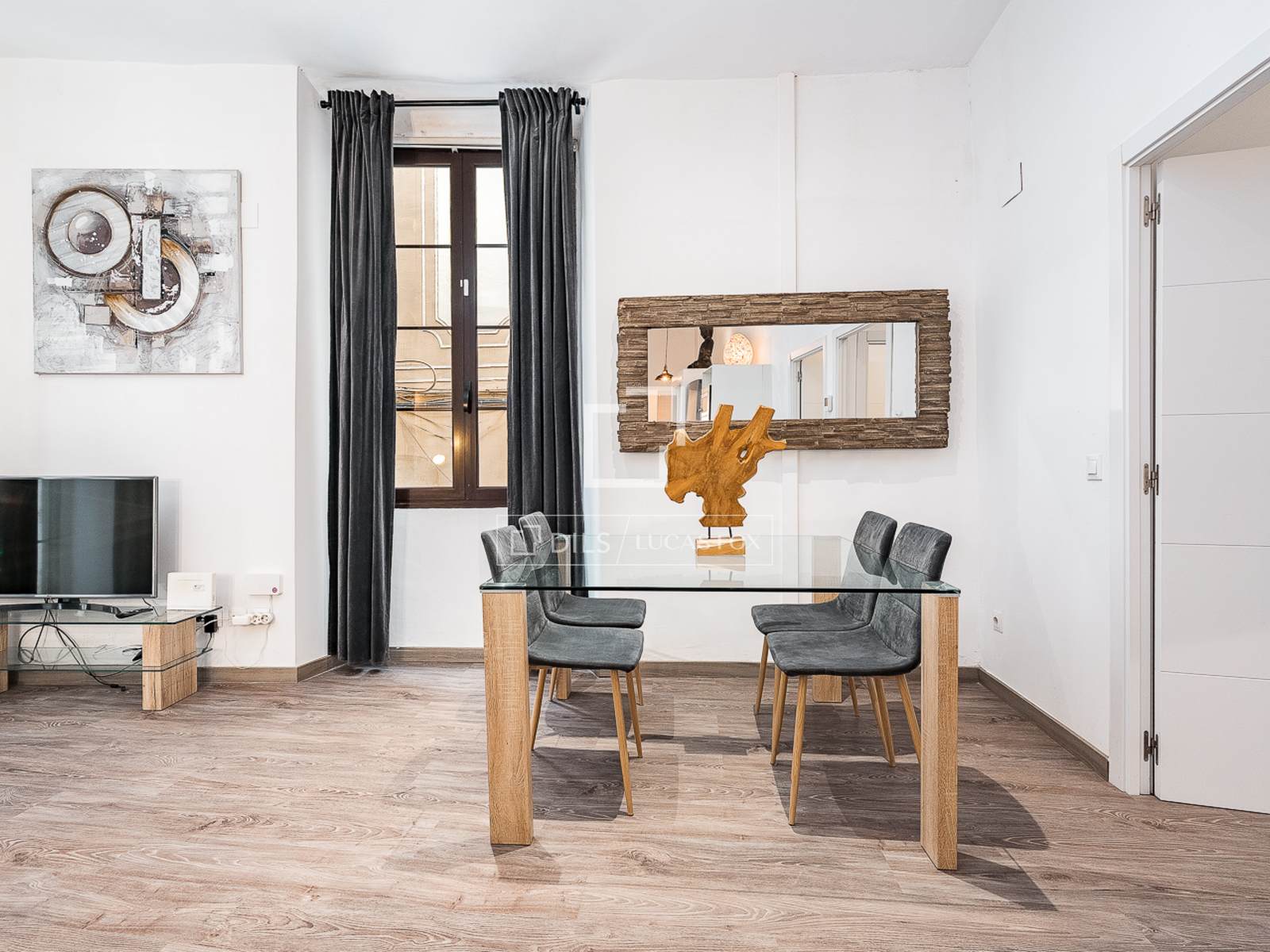 Apartment à Barcelona, Espagne 2 chambres, 77 m2 No. 167980