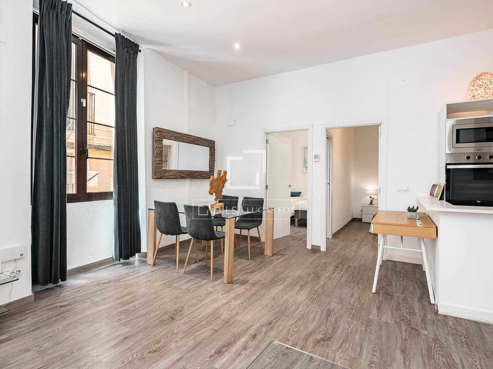 Apartment à Barcelona, Espagne 2 chambres, 77 m2 No. 167980