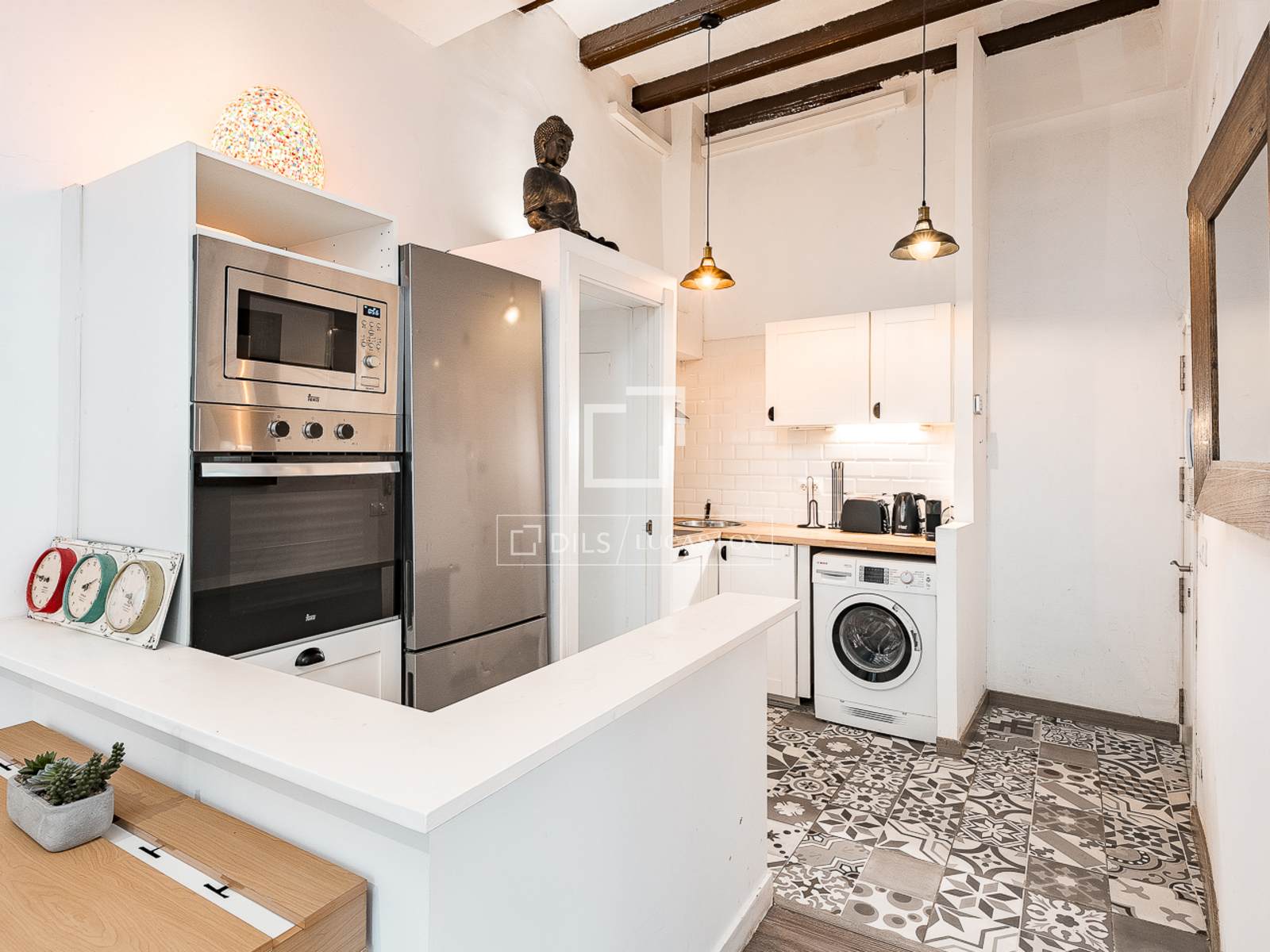 Apartment à Barcelona, Espagne 2 chambres, 77 m2 No. 167980