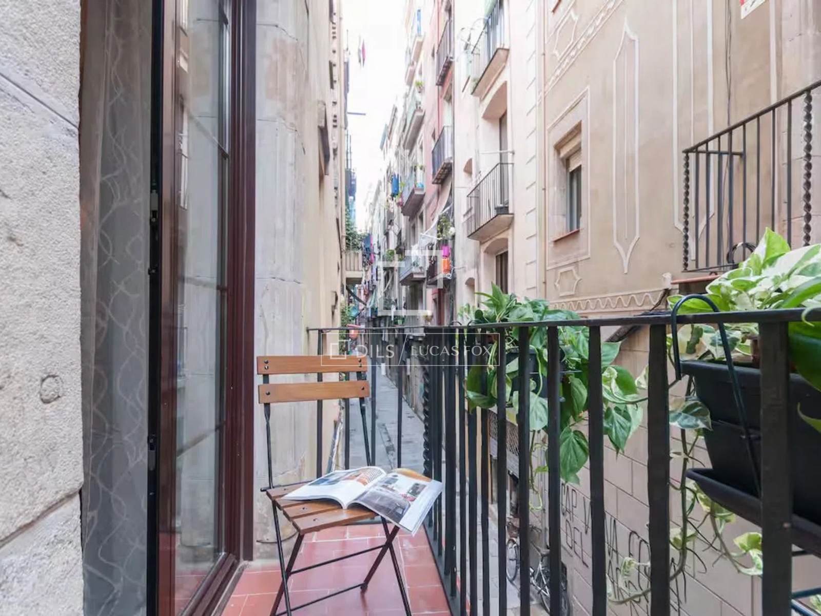 Apartment à Barcelona, Espagne 2 chambres, 77 m2 No. 167980